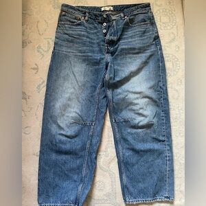 Madewell The Darted Barrel-Leg Jean